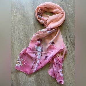 Oriental Style Scarf with Flowers and Birds Print